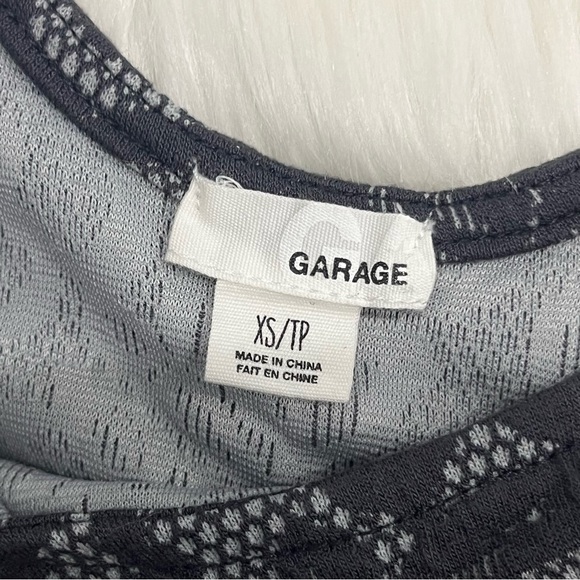 Garage | Top - Picture 4 of 5